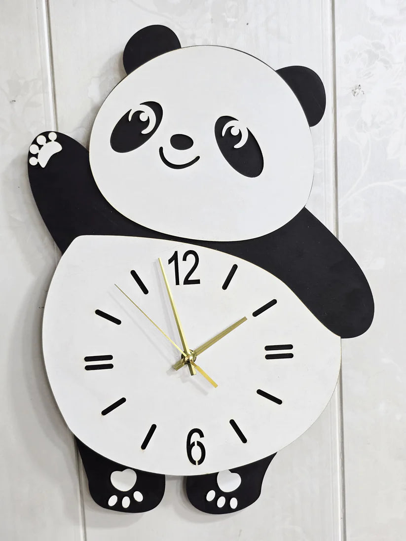 Shy Panda Creative Wall-Hanging Clock